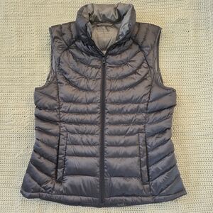 Women's Gray/Silver Puffer Vest